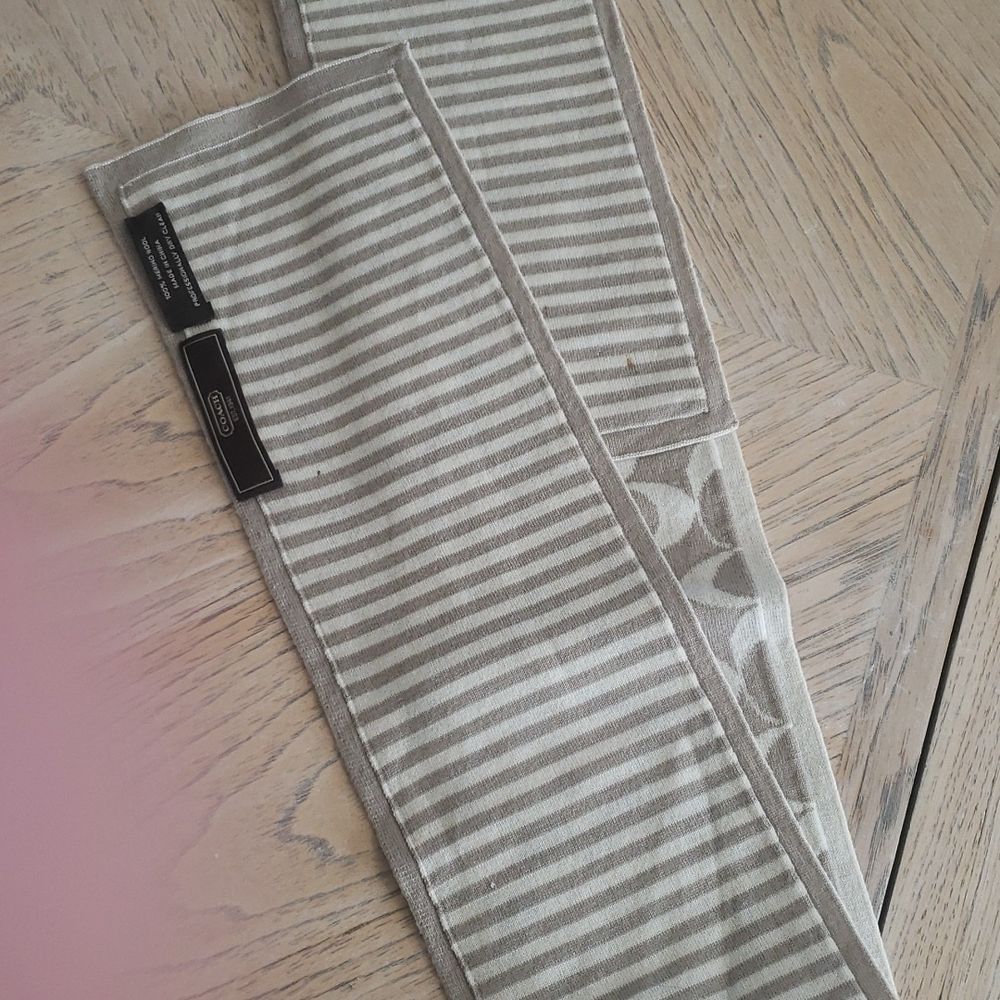 Coach wool scarf - Picture 6 of 8